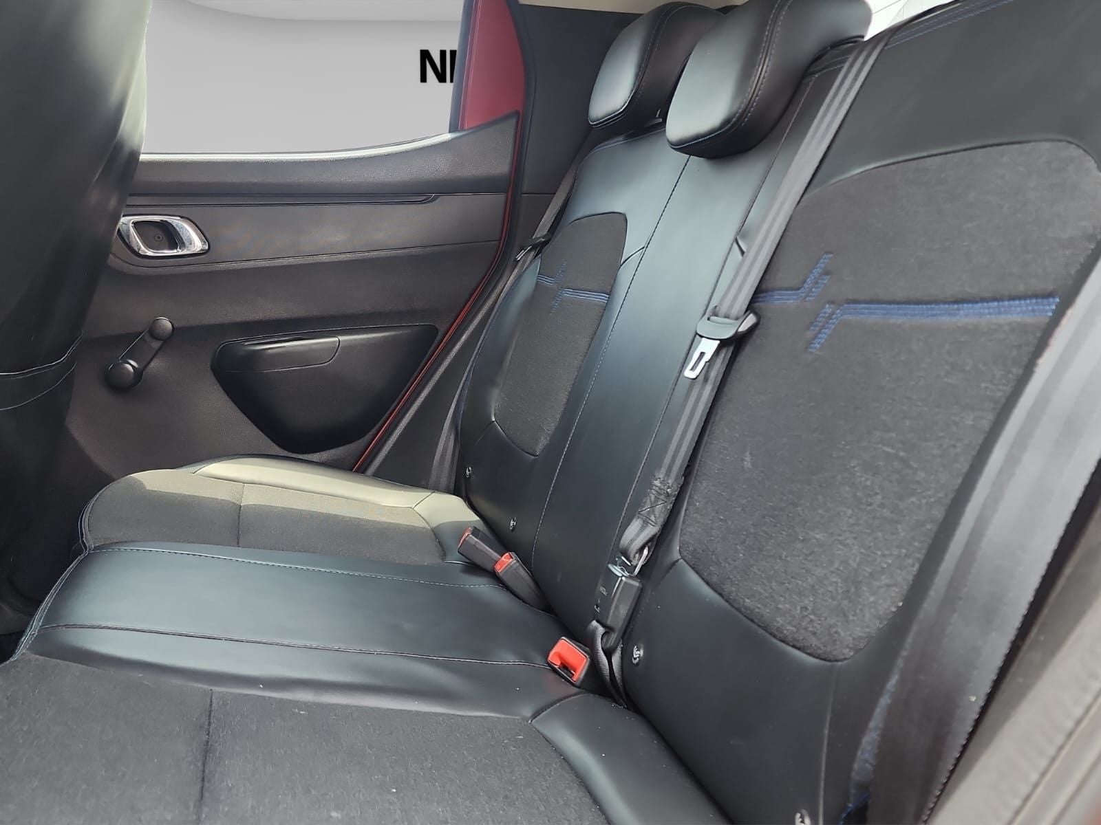 2024 Renault Kwid 1.0 Iconic Mt