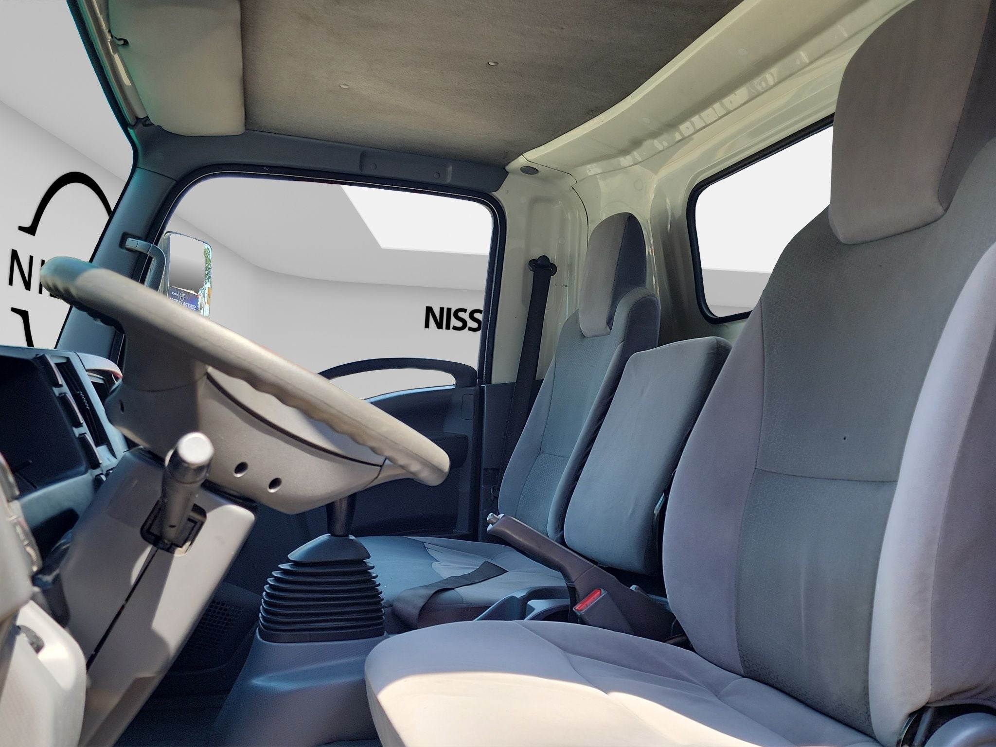 2020 Isuzu Elf 400 H Larga 3.36m Mt