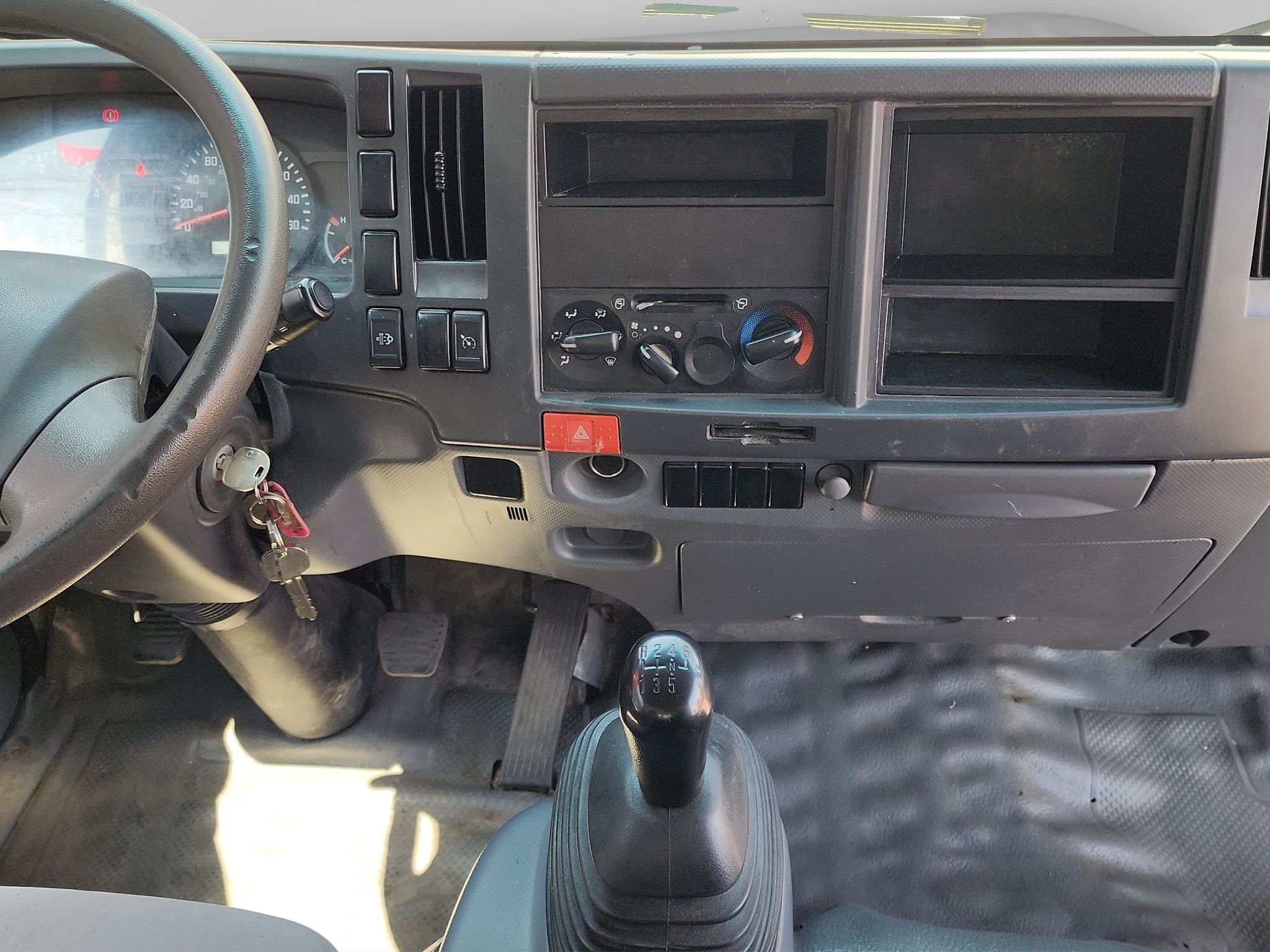 2020 Isuzu Elf 400 H Larga 3.36m Mt