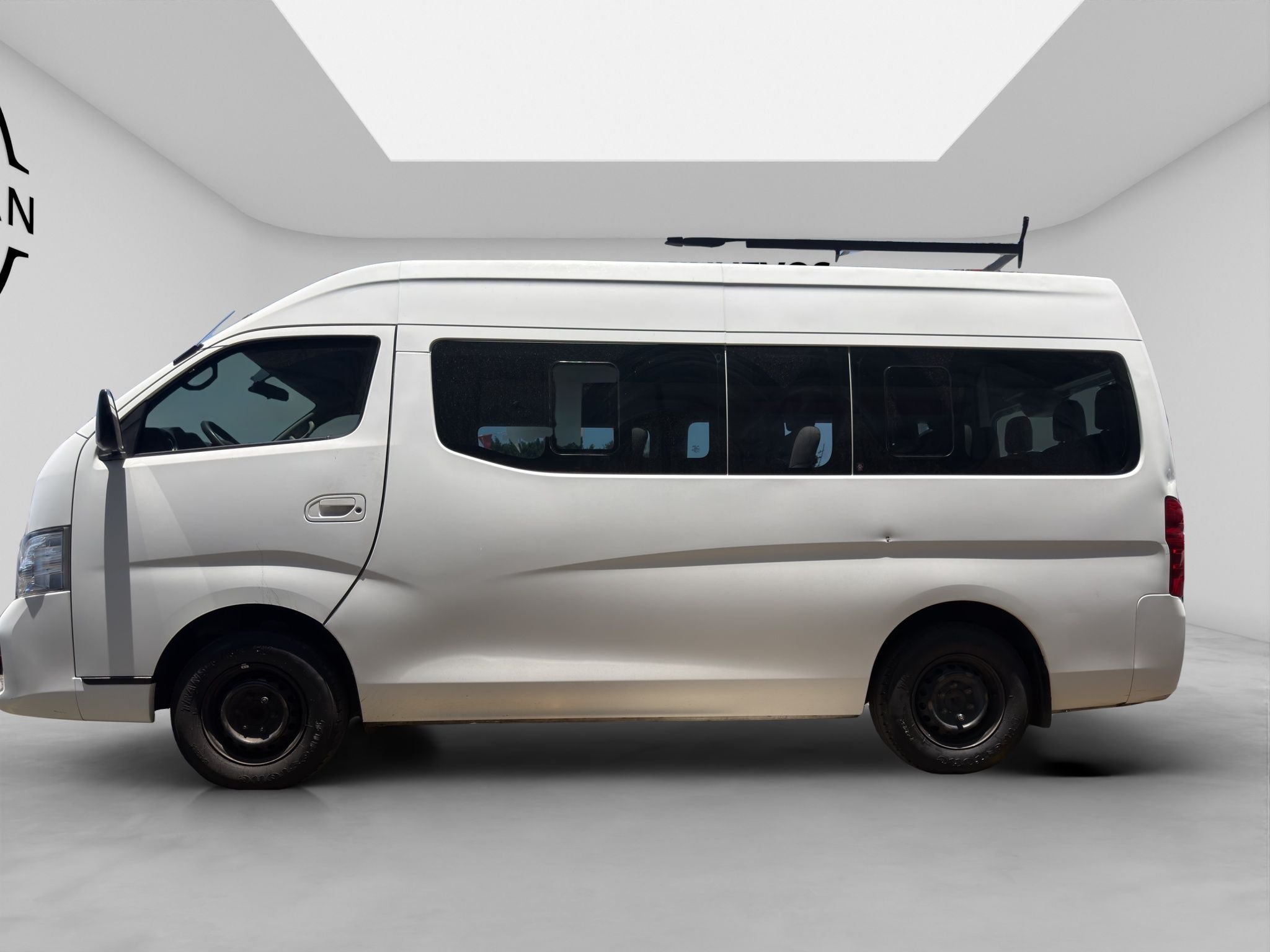 2022 Nissan Urvan 2.5 15 Pas Amplia Aa Mt