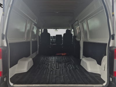2023 Nissan Urvan 2.5 Panel Amplia AA Mt