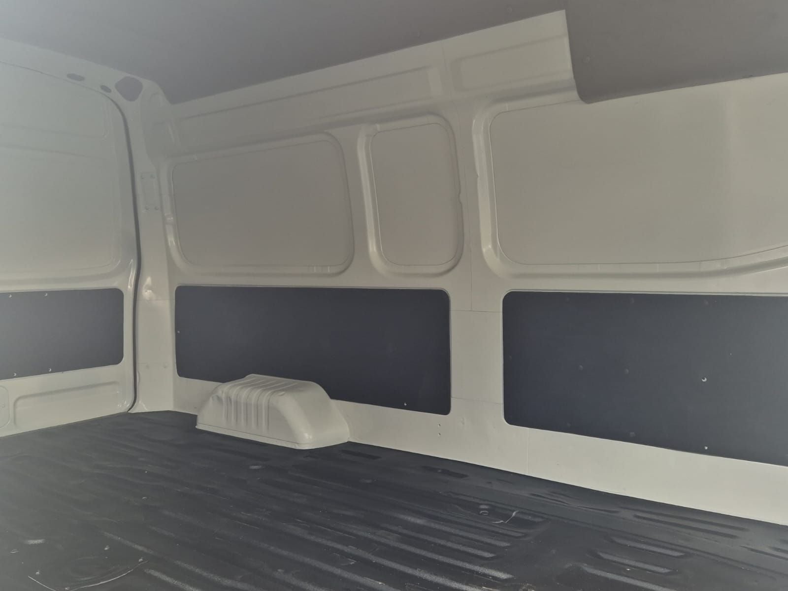 2023 Nissan Urvan 2.5 Panel Amplia AA Mt
