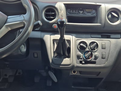 2023 Nissan Urvan 2.5 Panel Amplia AA Mt