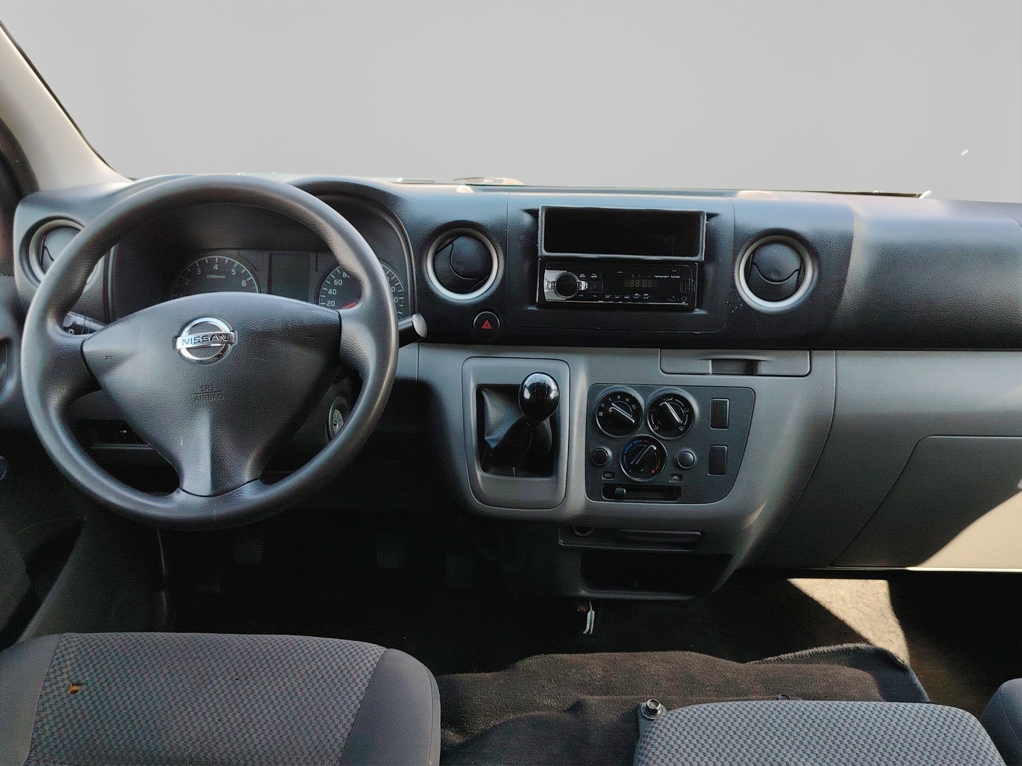 2021 Nissan Urvan 2.5 Panel Ventanas Amplia Paquete Seguridad Mt