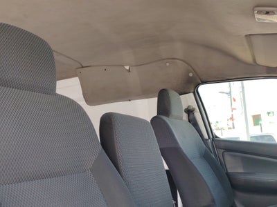 2021 Nissan Urvan 2.5 Panel Ventanas Amplia Paquete Seguridad Mt