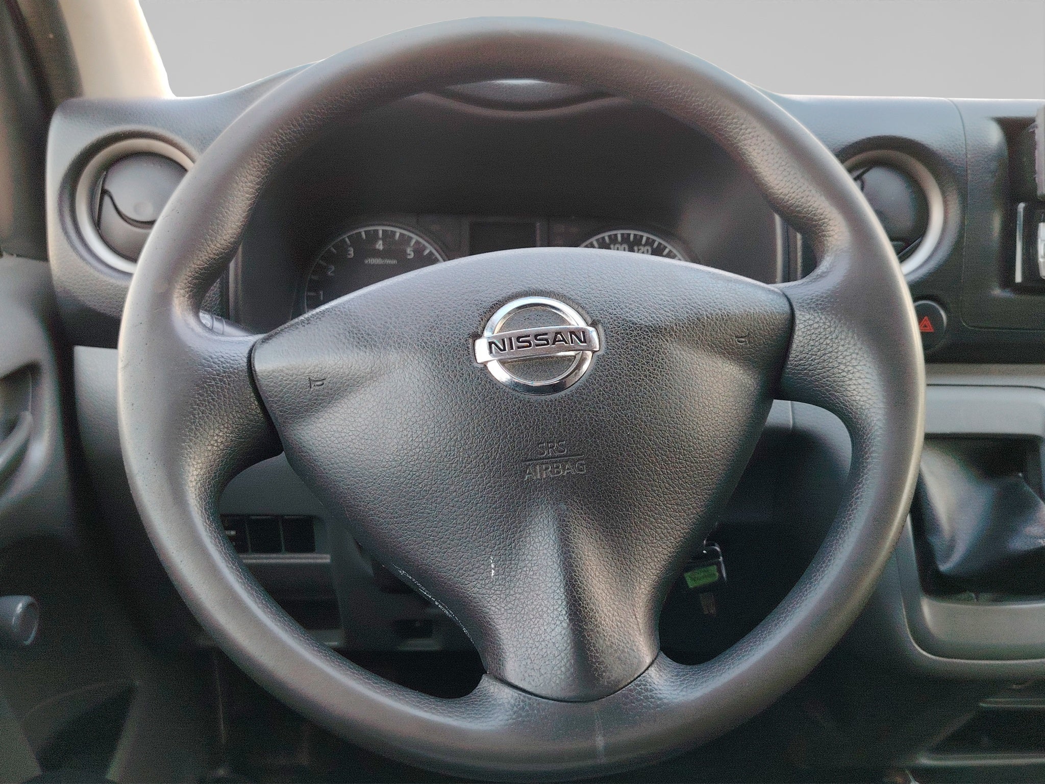 2021 Nissan Urvan 2.5 Panel Ventanas Amplia Paquete Seguridad Mt