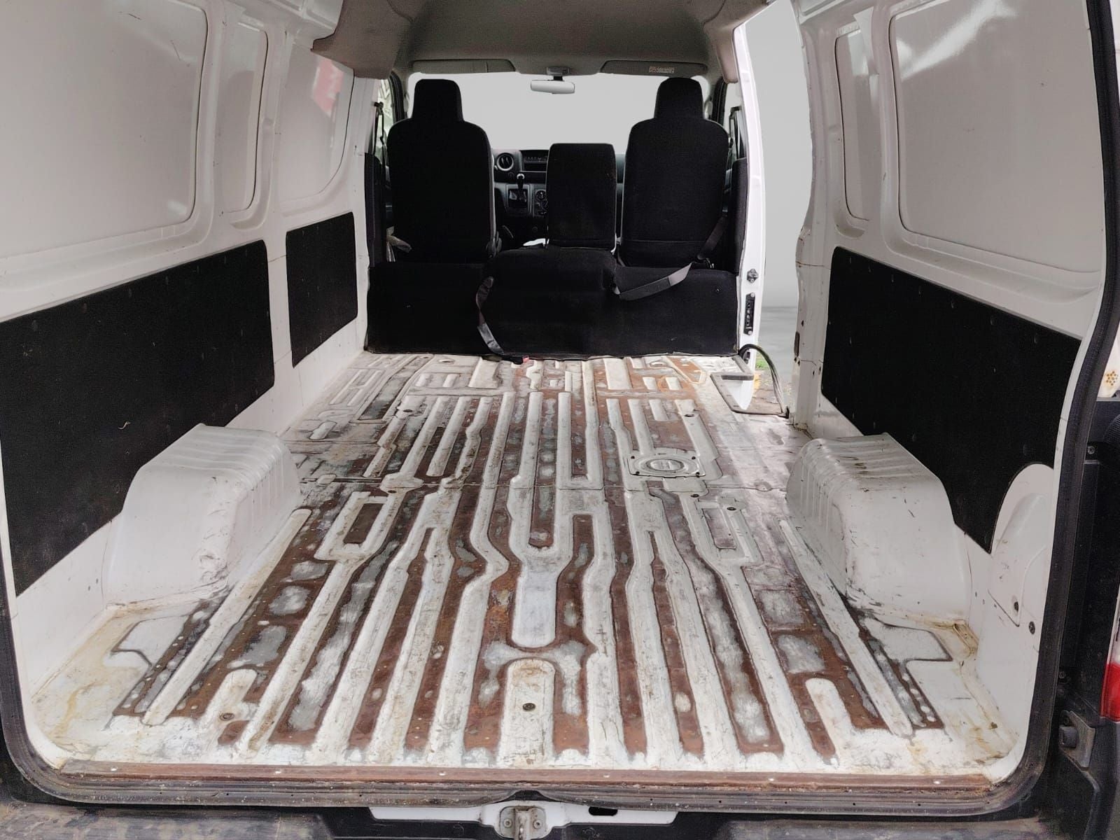 2023 Nissan Urvan 2.5 Panel Amplia AA Mt