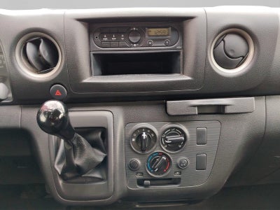 2023 Nissan Urvan 2.5 Panel Amplia AA Mt