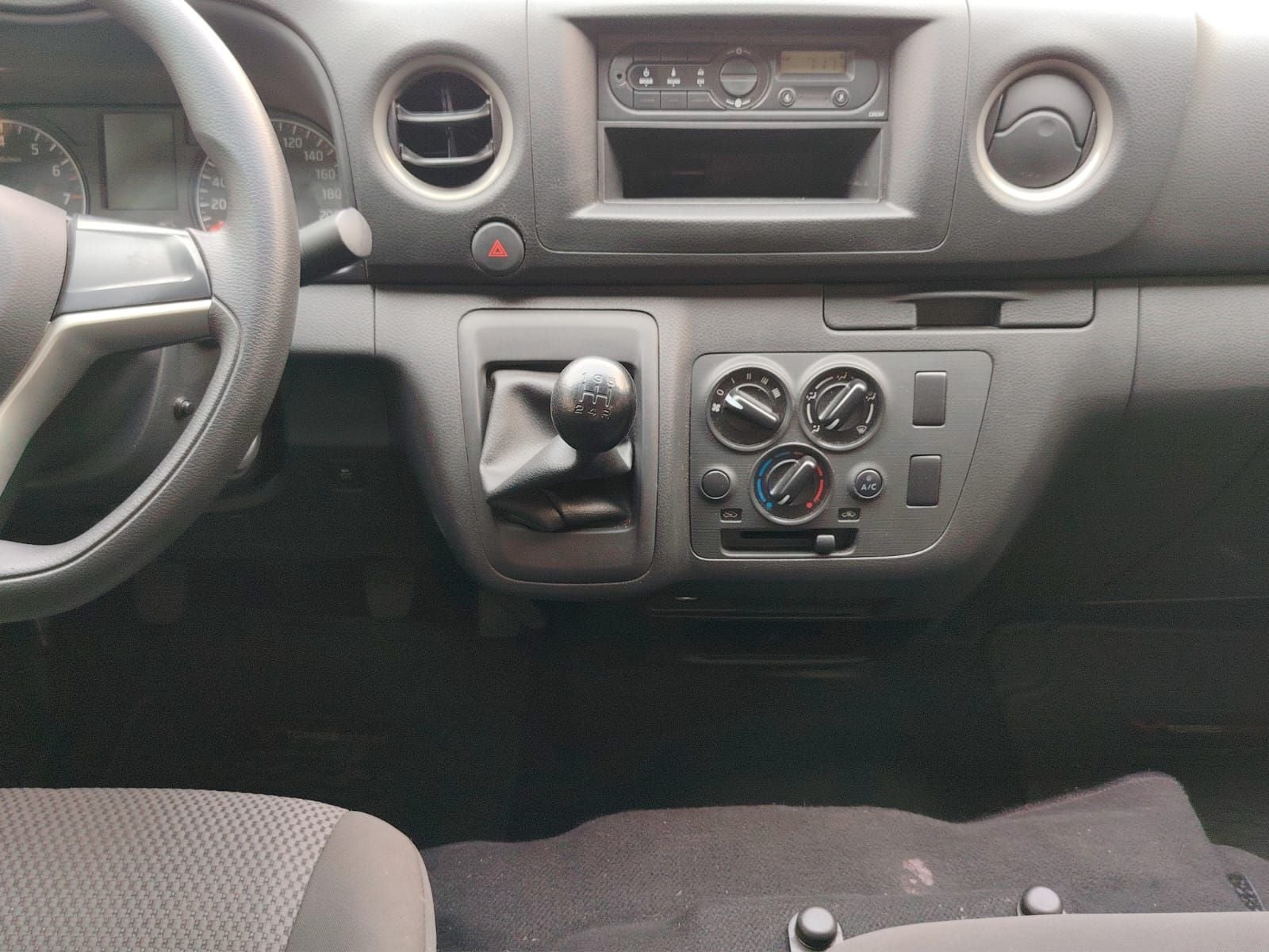 2023 Nissan Urvan 2.5 Panel Amplia AA Mt