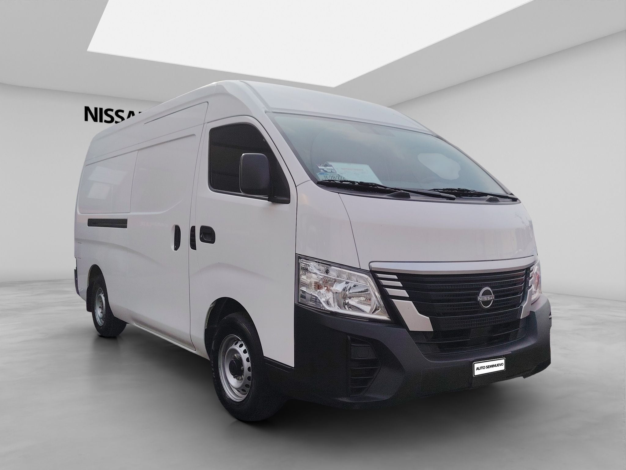 2024 Nissan Urvan 2.5 Panel Amplia AA Mt