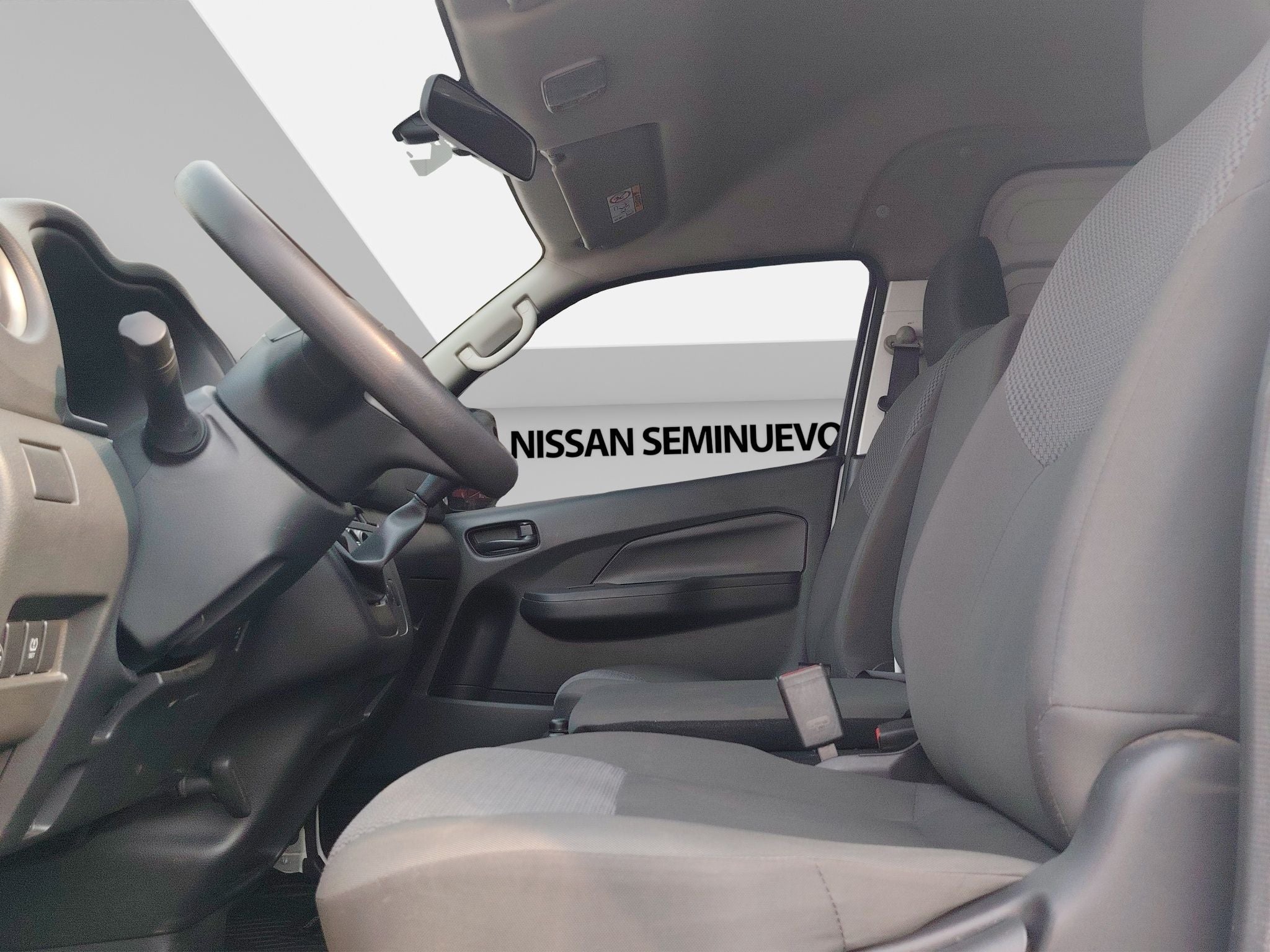 2024 Nissan Urvan 2.5 Panel Amplia AA Mt