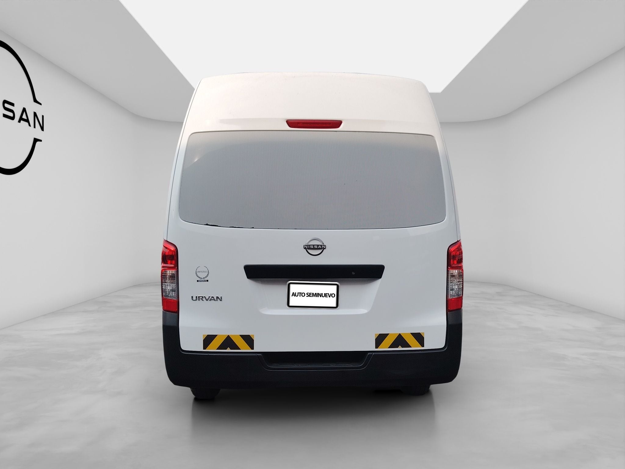 2024 Nissan Urvan 2.5 Panel Amplia AA Mt