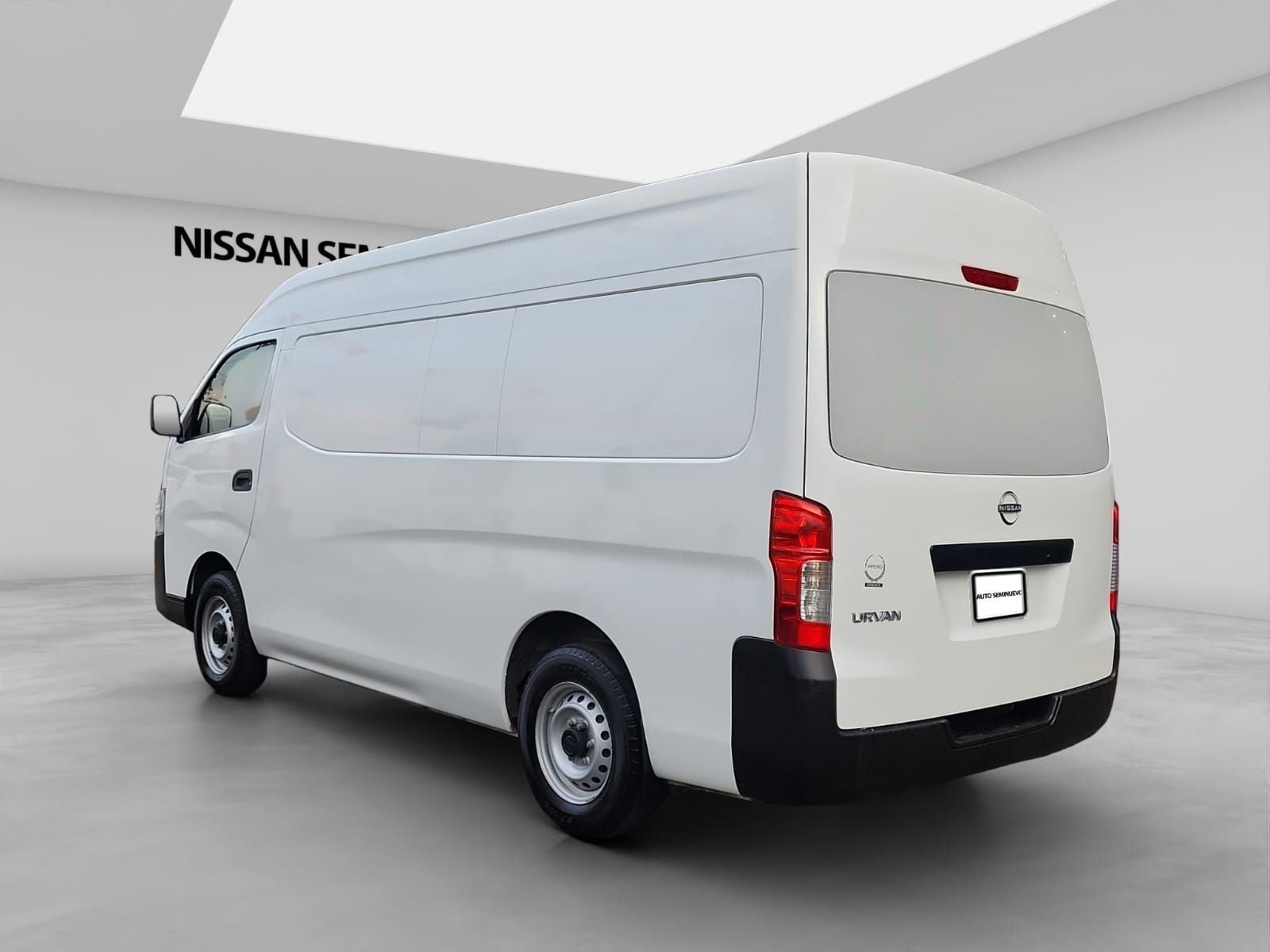 2024 Nissan Urvan 2.5 Panel Amplia AA Mt