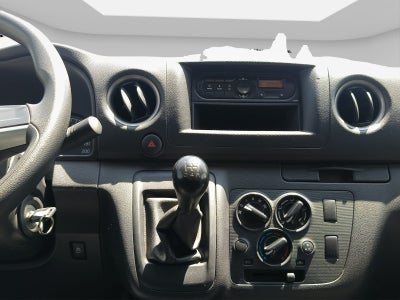 2024 Nissan Urvan 2.5 Panel Amplia AA Mt
