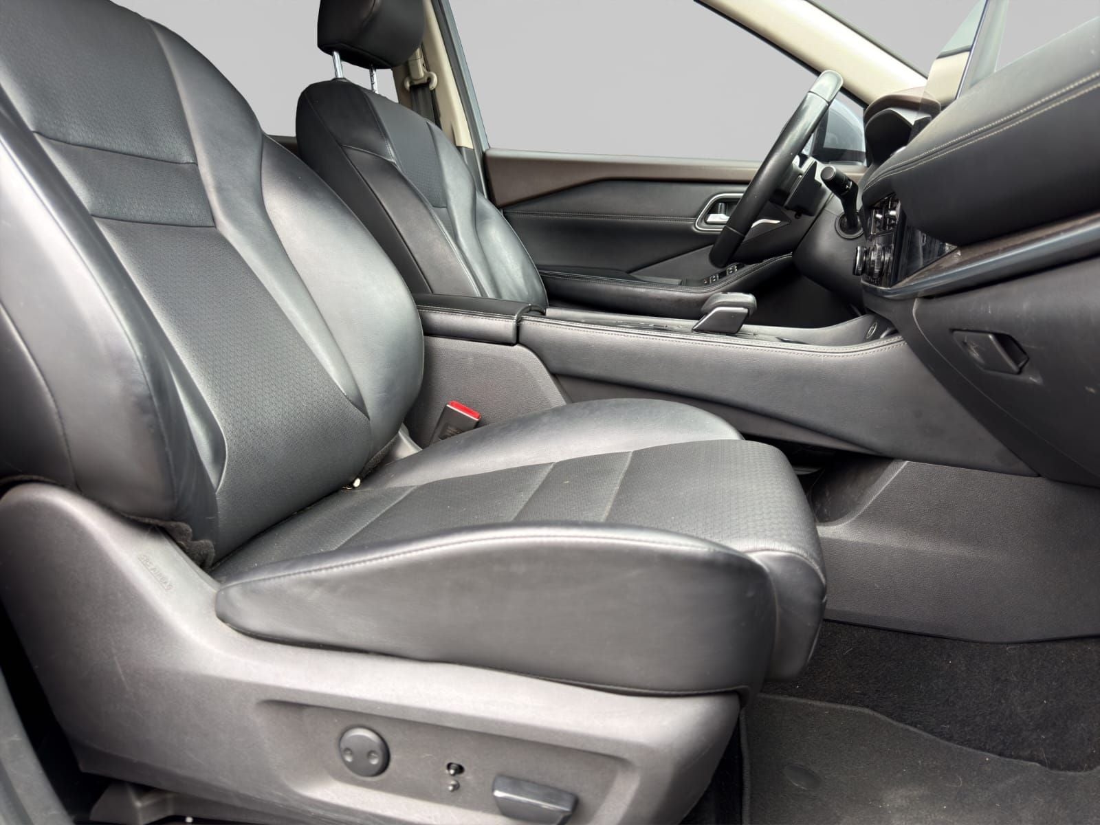 2023 Nissan X-Trail 2.5 Platinum 3 Filas At