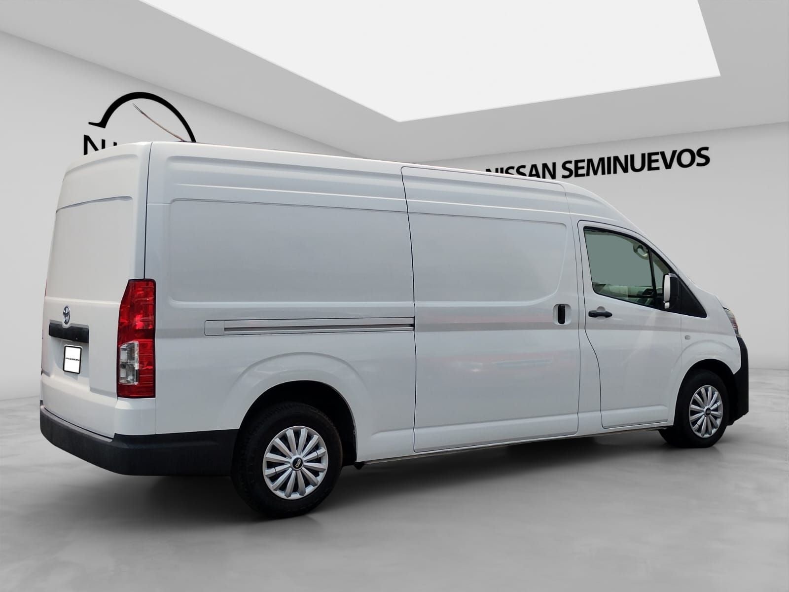 2023 Toyota Hiace 3.5 Super Larga Ventanas Mt