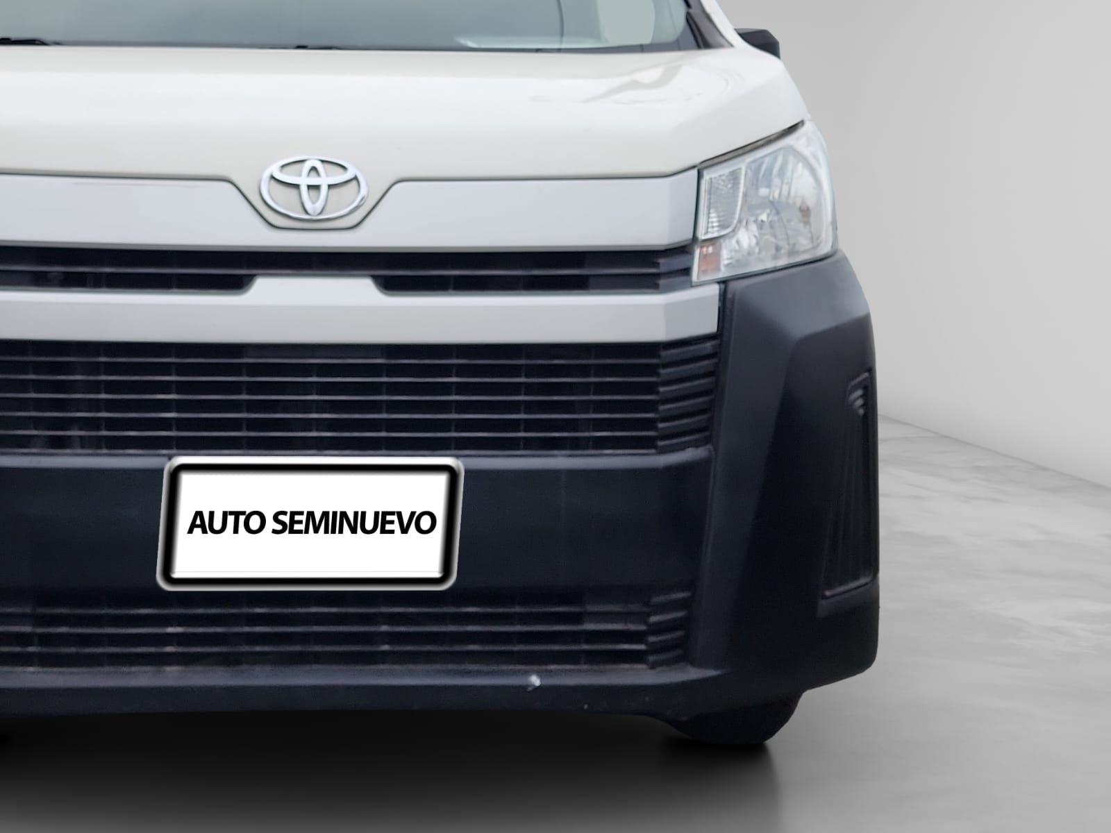 2023 Toyota Hiace 3.5 Super Larga Ventanas Mt