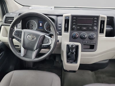 2023 Toyota Hiace 3.5 Super Larga Ventanas Mt