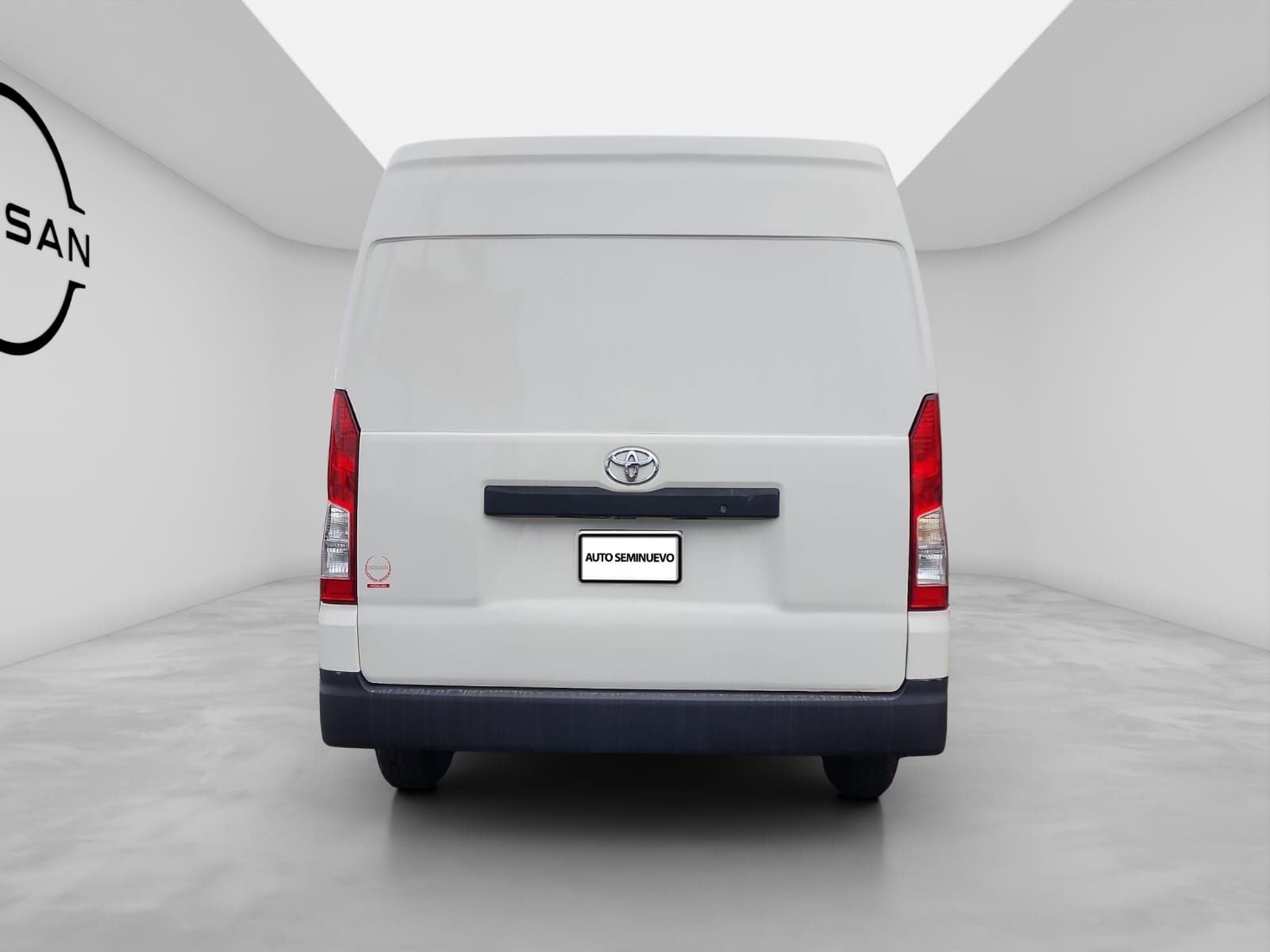 2023 Toyota Hiace 3.5 Super Larga Ventanas Mt