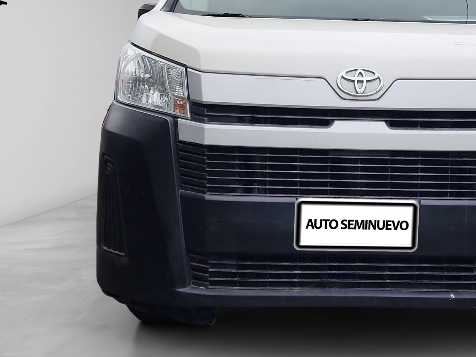 2023 Toyota Hiace 3.5 Super Larga Ventanas Mt