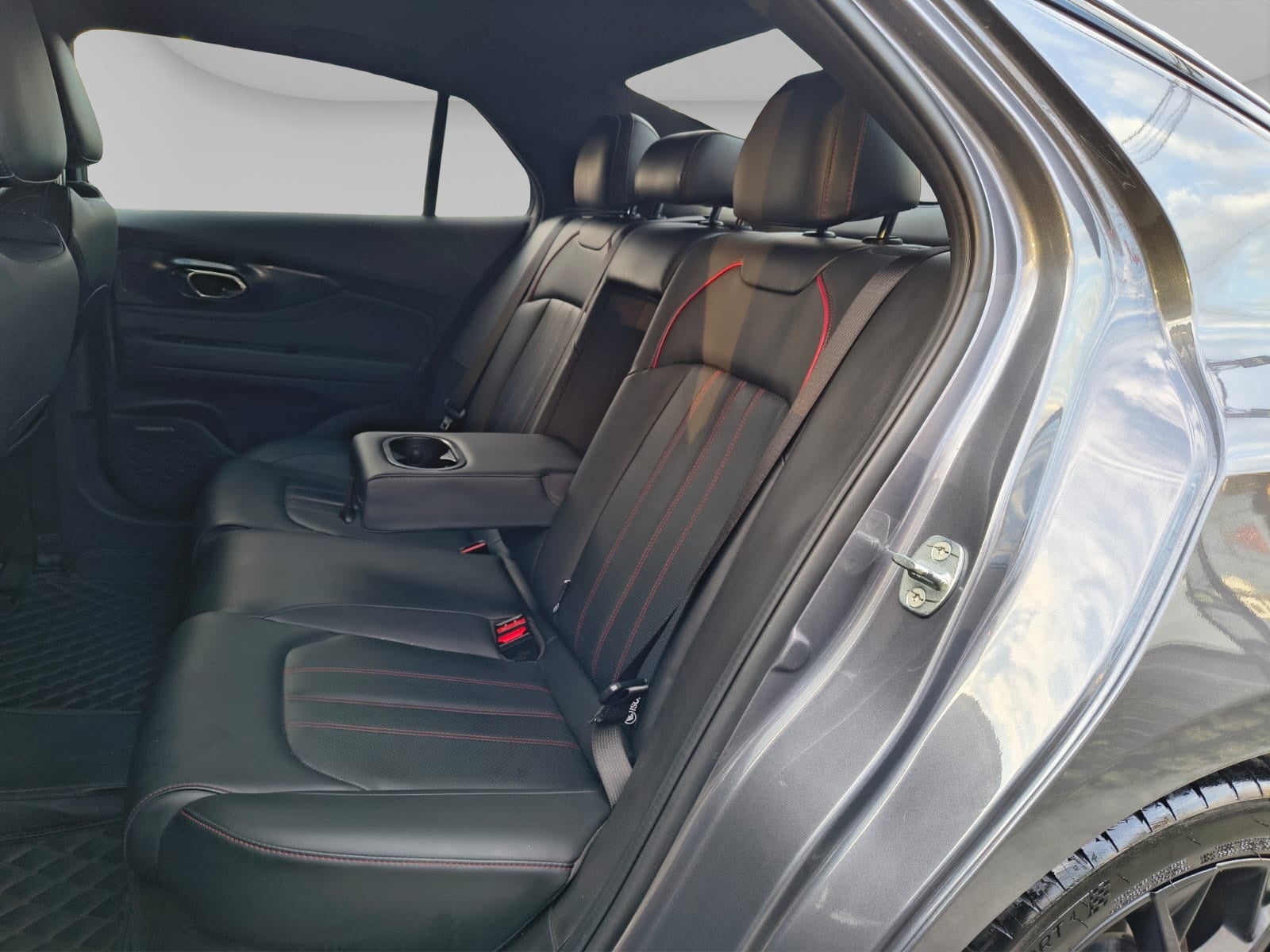 2025 Dodge Attitude 1.5 Gt At