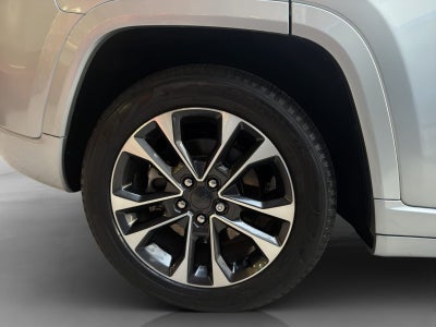 2023 Jeep Grand Cherokee 2.0 L4 DOHC DI Turbo PHEV 4x4 Overland 4xE At