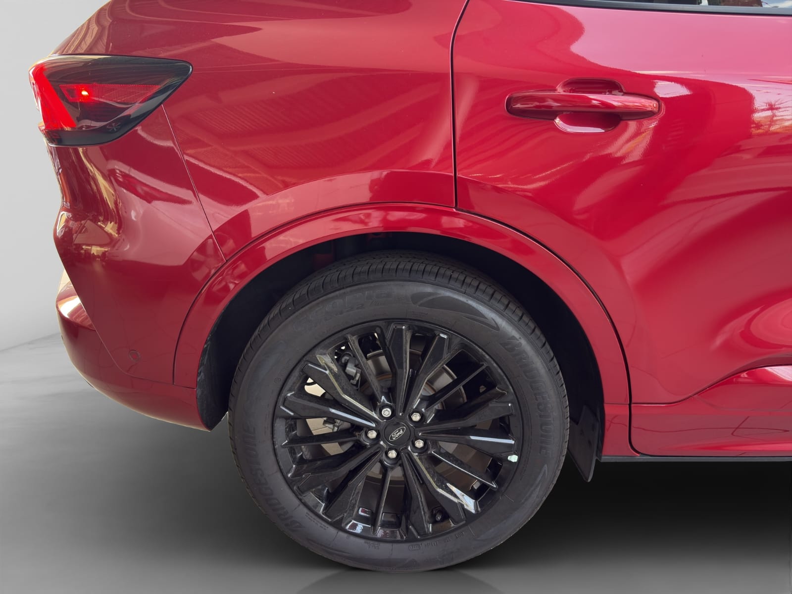 2024 Ford Escape 2.5 St-Line Select Hev