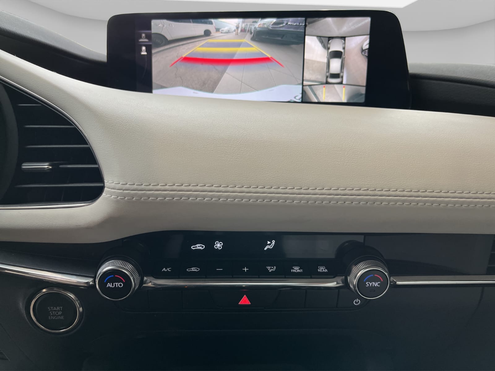 2025 Mazda Mazda 3 2.5 Signature Hb At