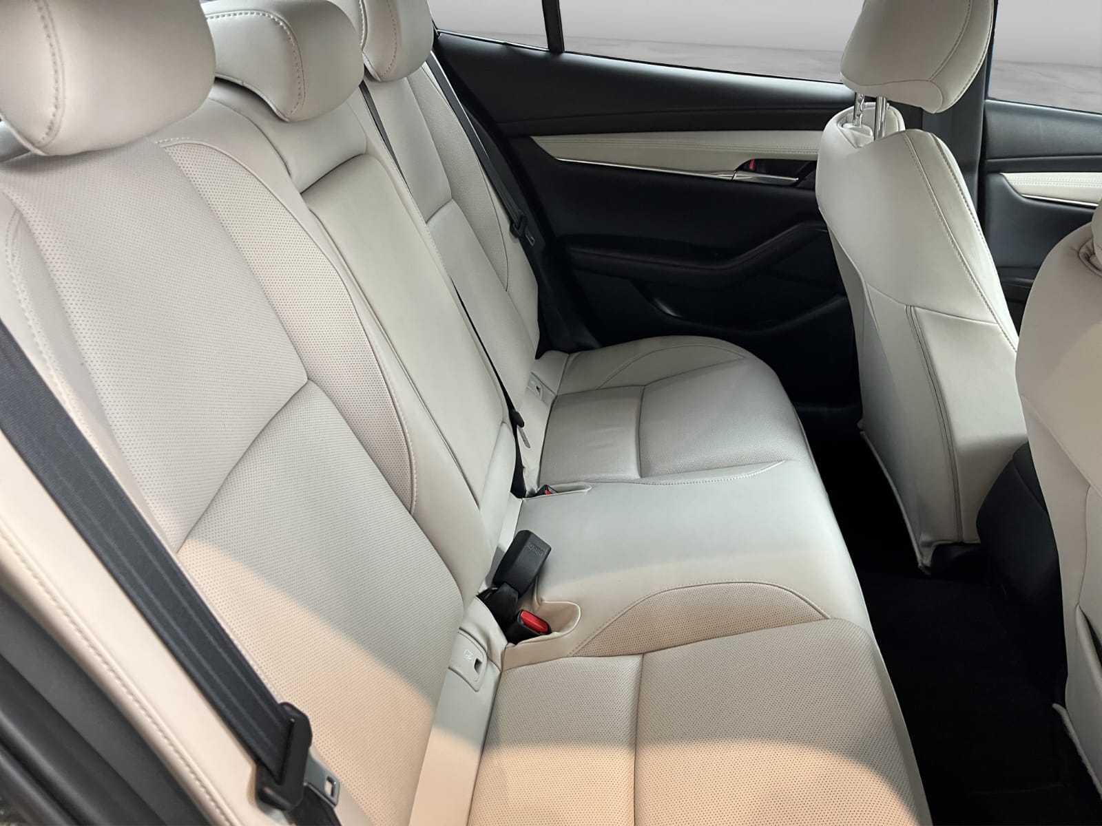 2025 Mazda Mazda 3 2.5 Signature Hb At