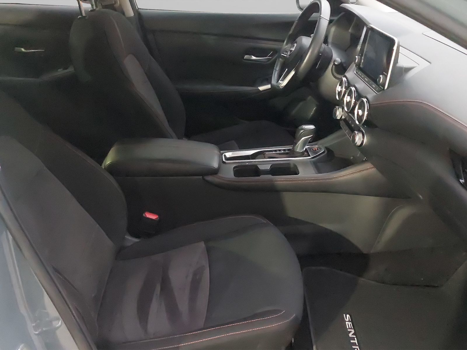 2024 Nissan Sentra 2.0 SR Bi-Tono At