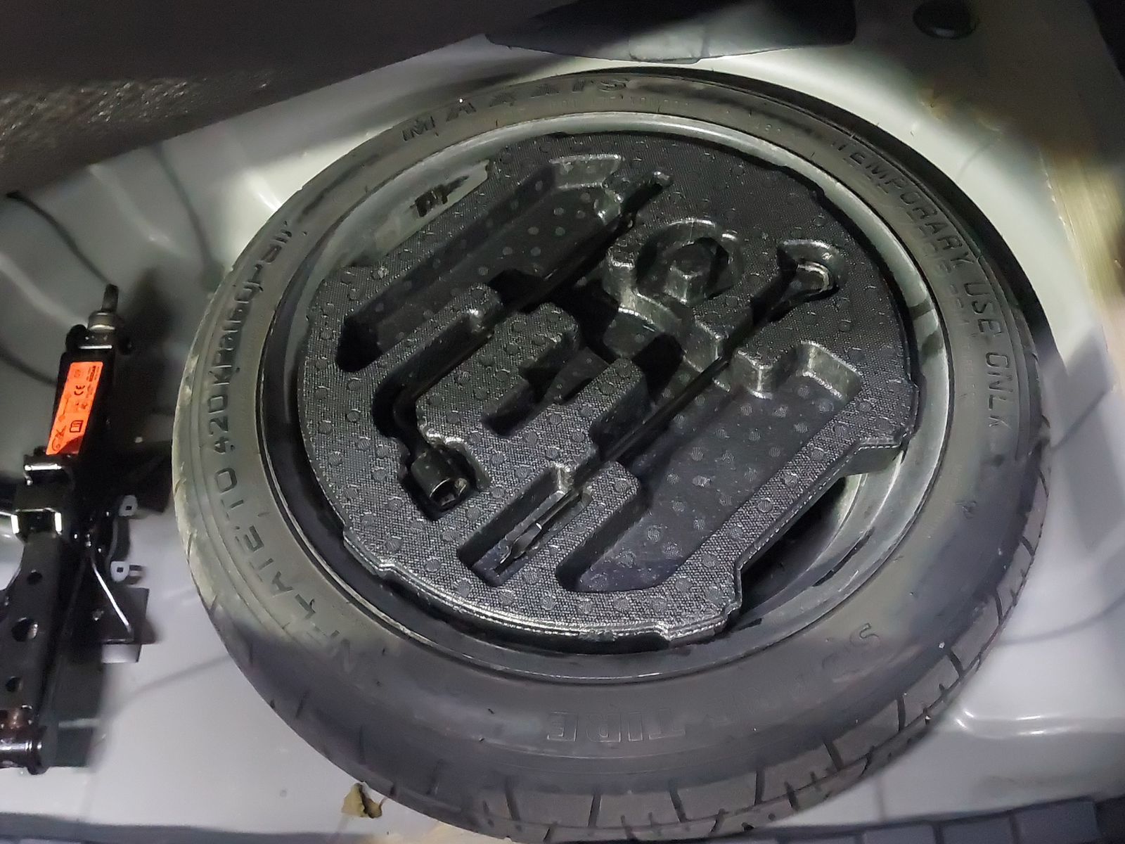 2024 Nissan Sentra 2.0 SR Bi-Tono At