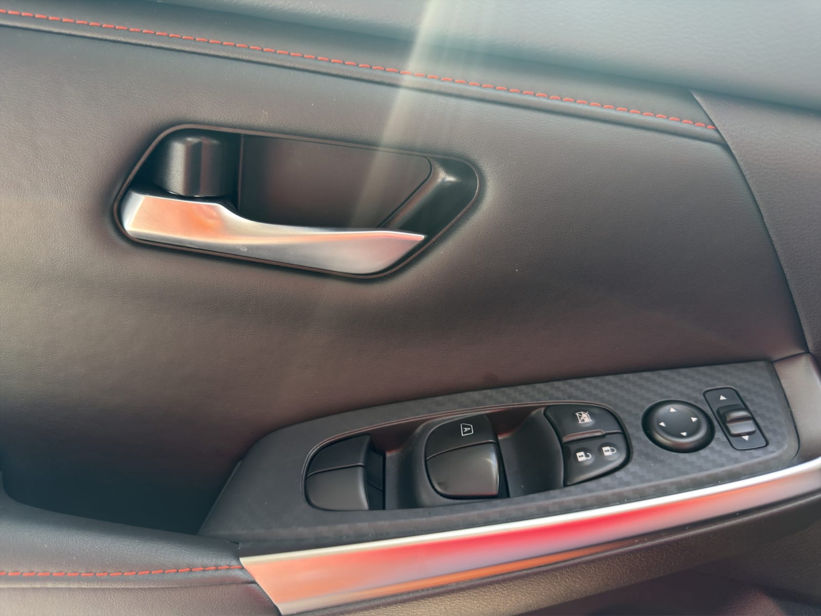 2025 Nissan Sentra 2.0 SR At