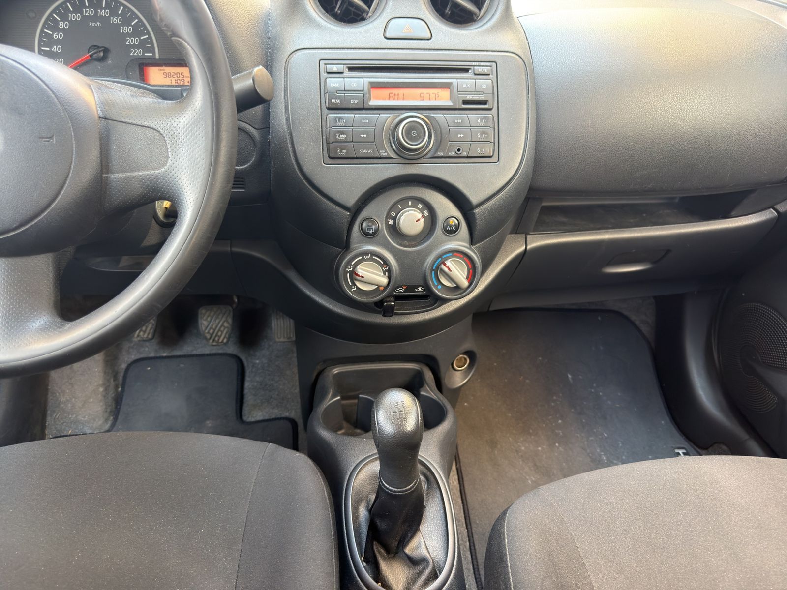 2015 Nissan March 1.6 Active Ac Mt