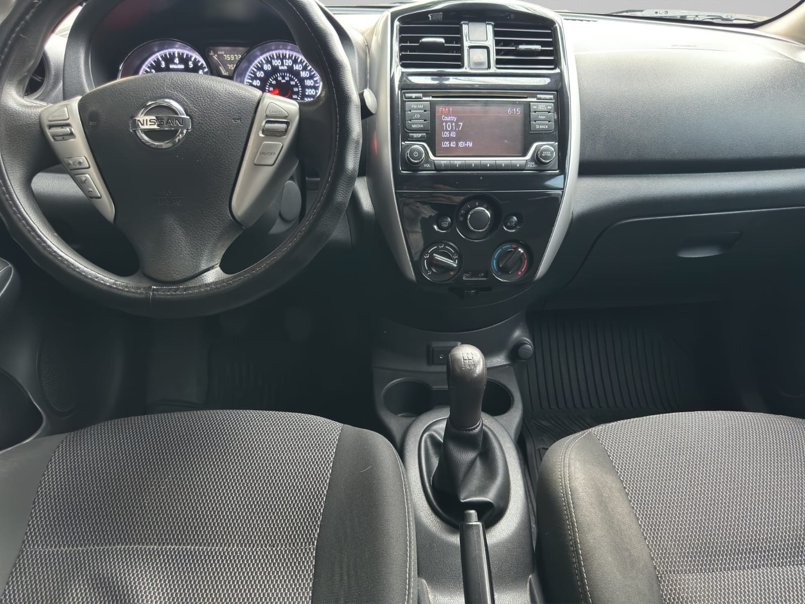 2017 Nissan Versa 1.6 Advance Mt