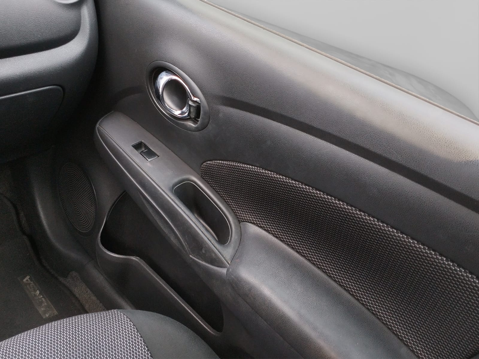 2017 Nissan Versa 1.6 Advance Mt