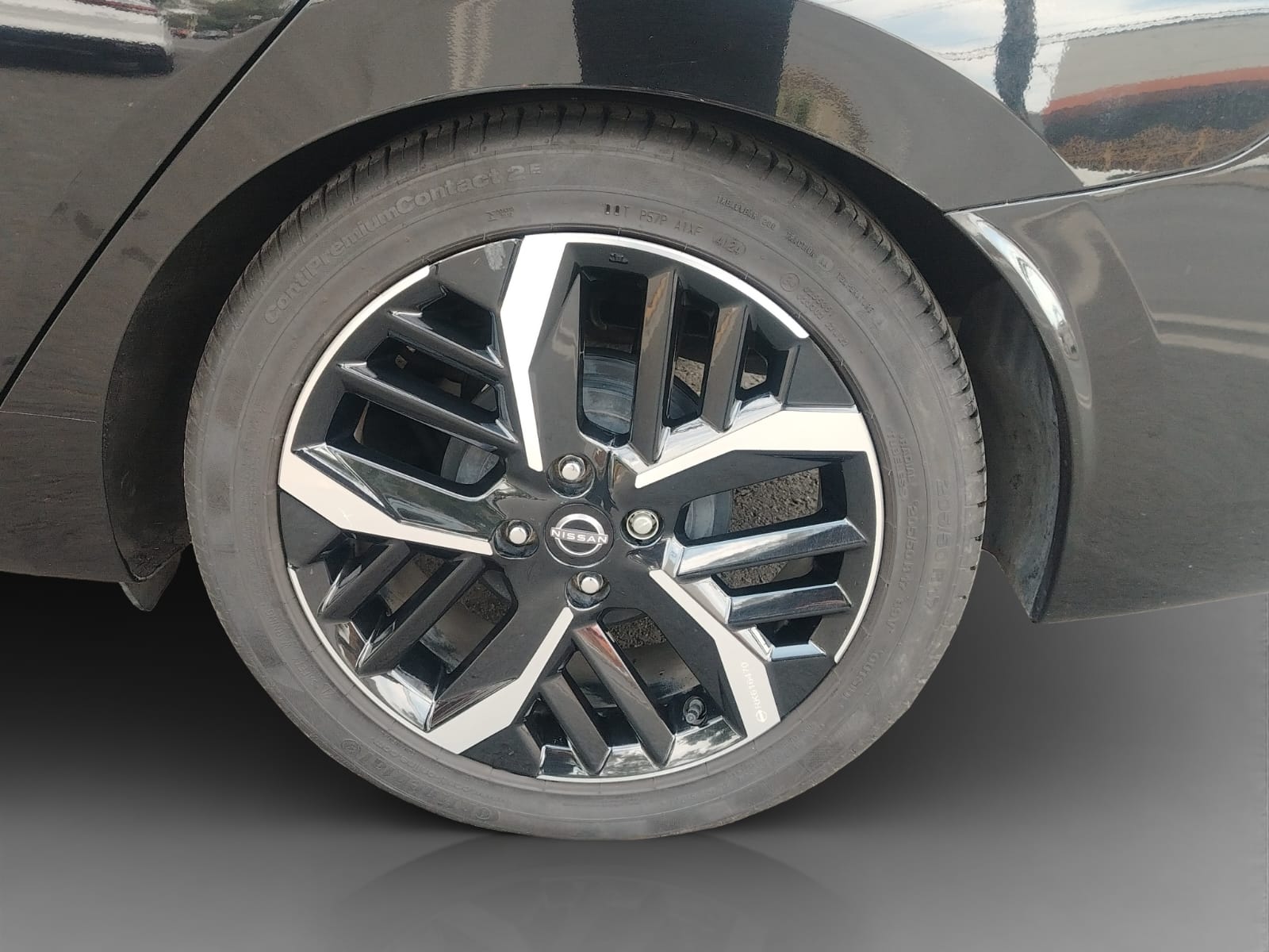 2024 Nissan Versa 1.6 SR At