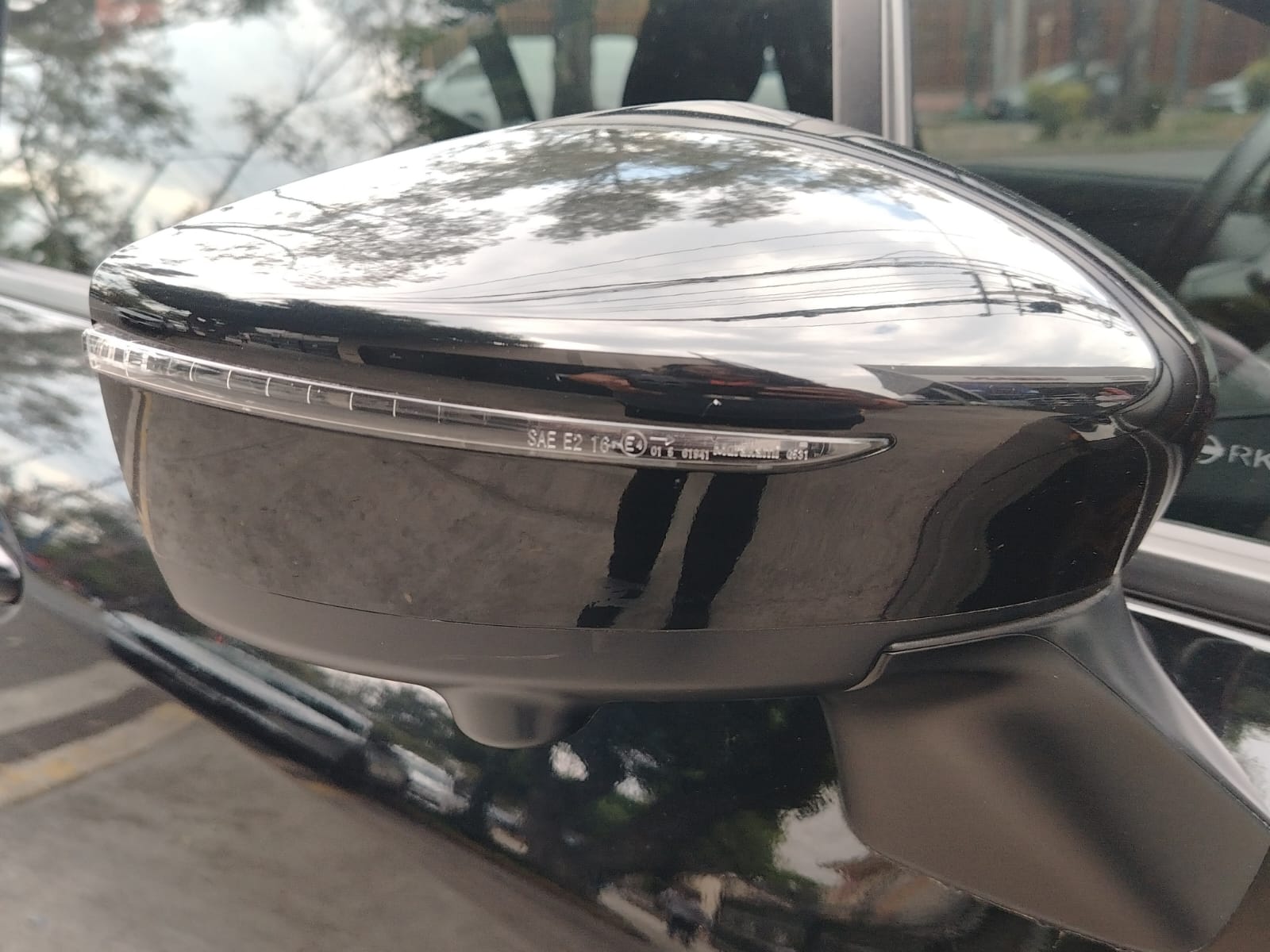 2024 Nissan Versa 1.6 SR At