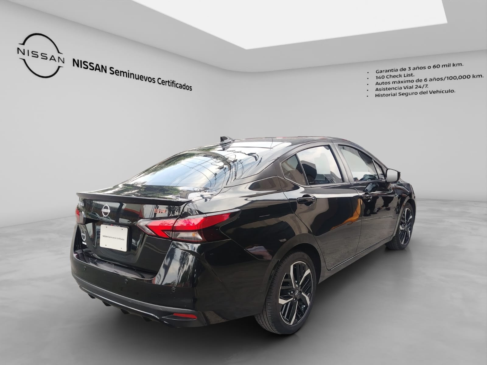 2024 Nissan Versa 1.6 SR At