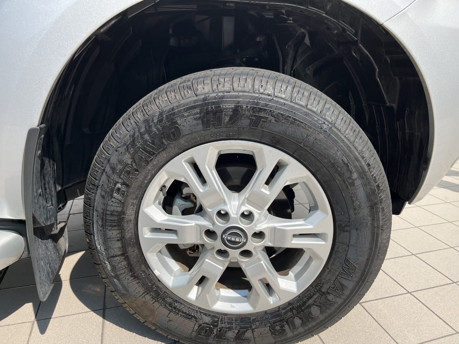 2023 Nissan Frontier 2.5 Le At