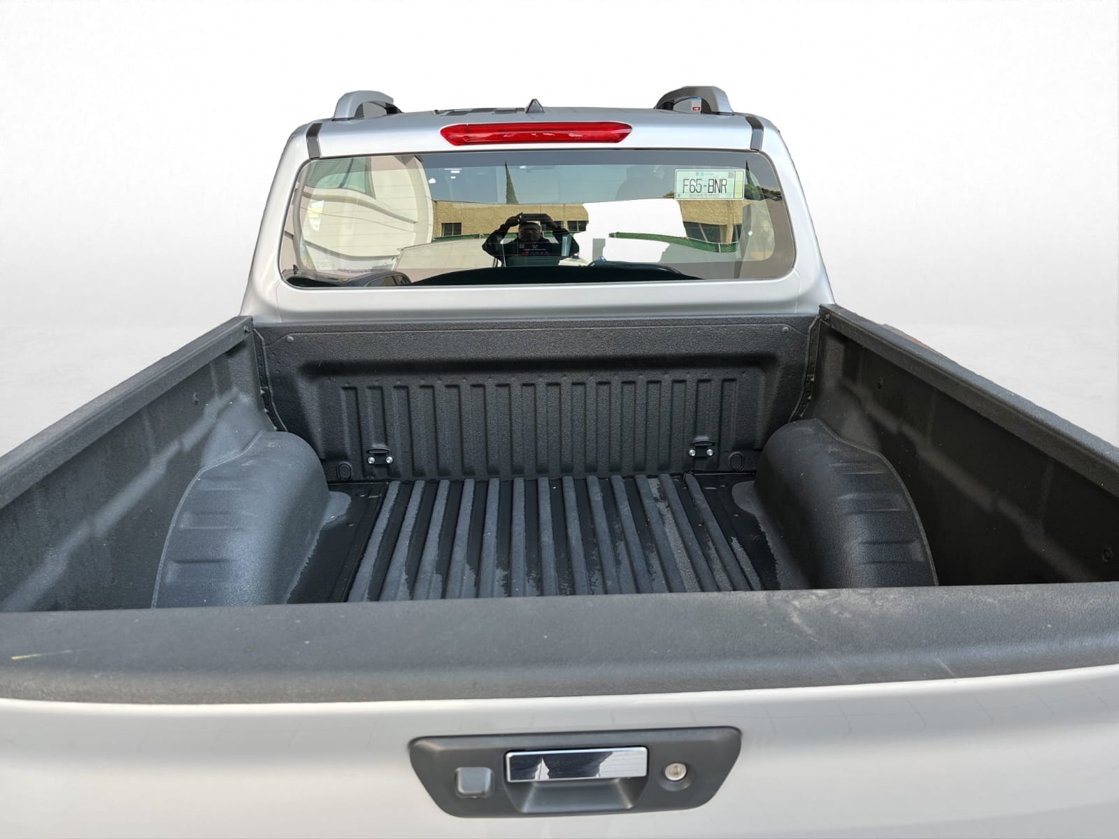 2023 Nissan Frontier 2.5 Le At