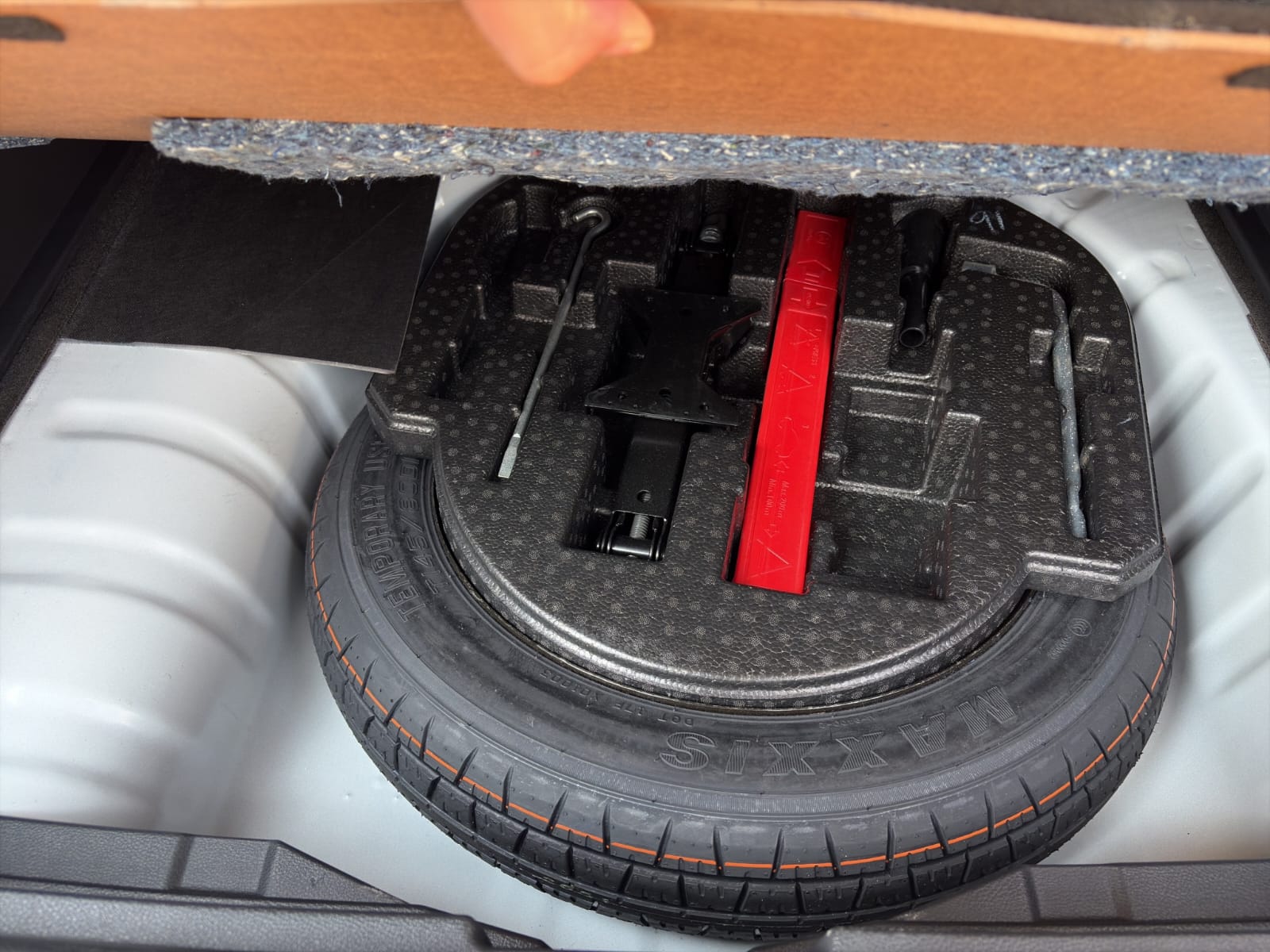 2025 Nissan Kicks 2.0 Exclusive At