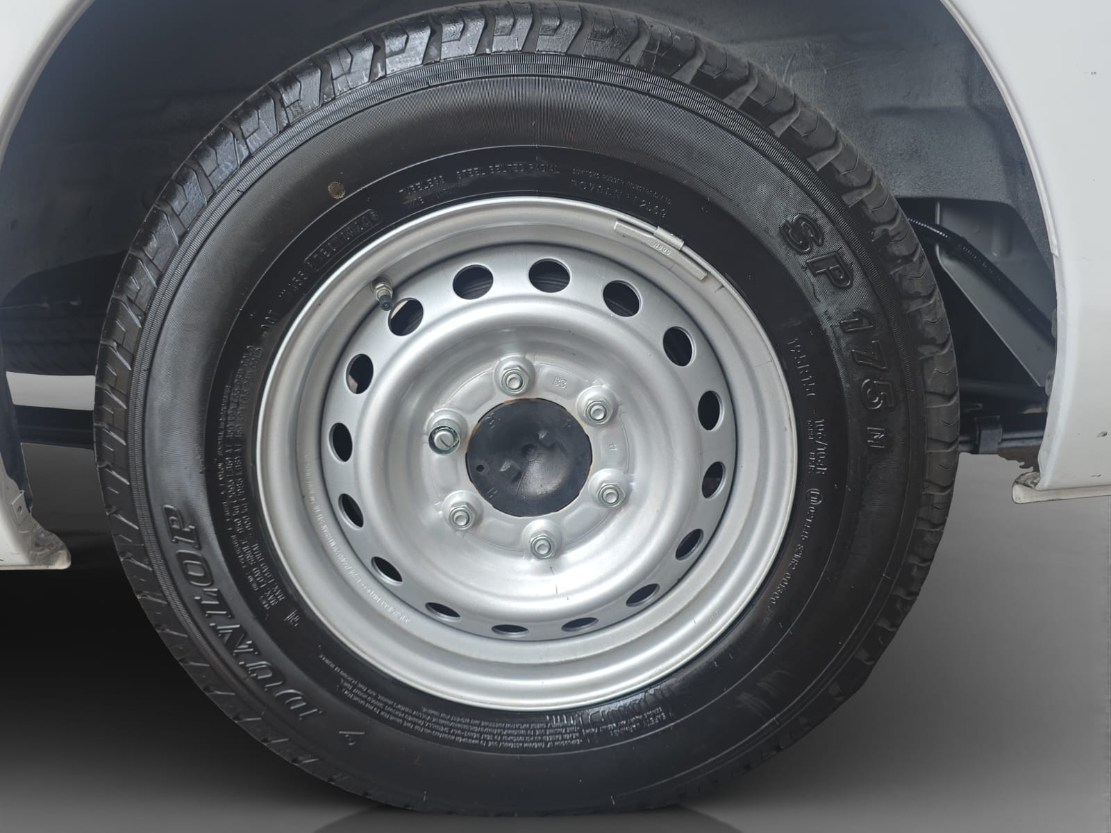 2024 Nissan Urvan 2.5 Panel Amplia AA Mt