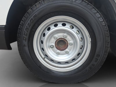 2024 Nissan Urvan 2.5 Panel Amplia AA Mt