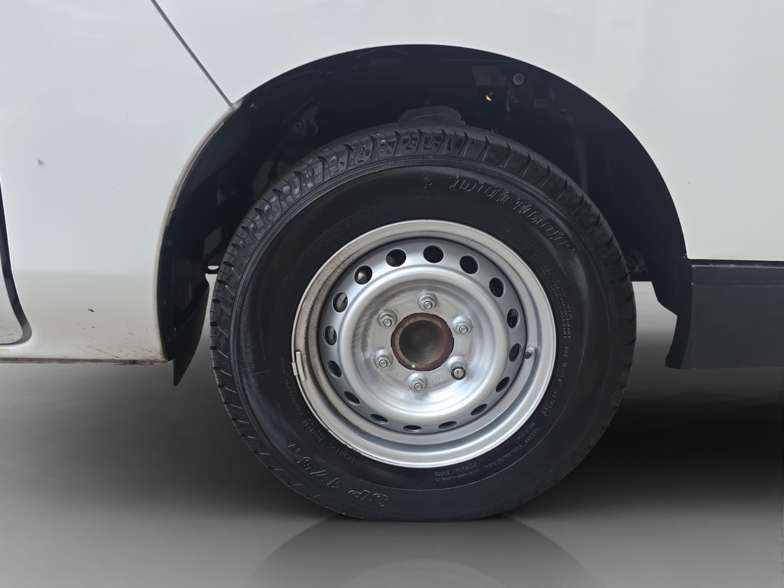 2024 Nissan Urvan 2.5 Panel Amplia AA Mt