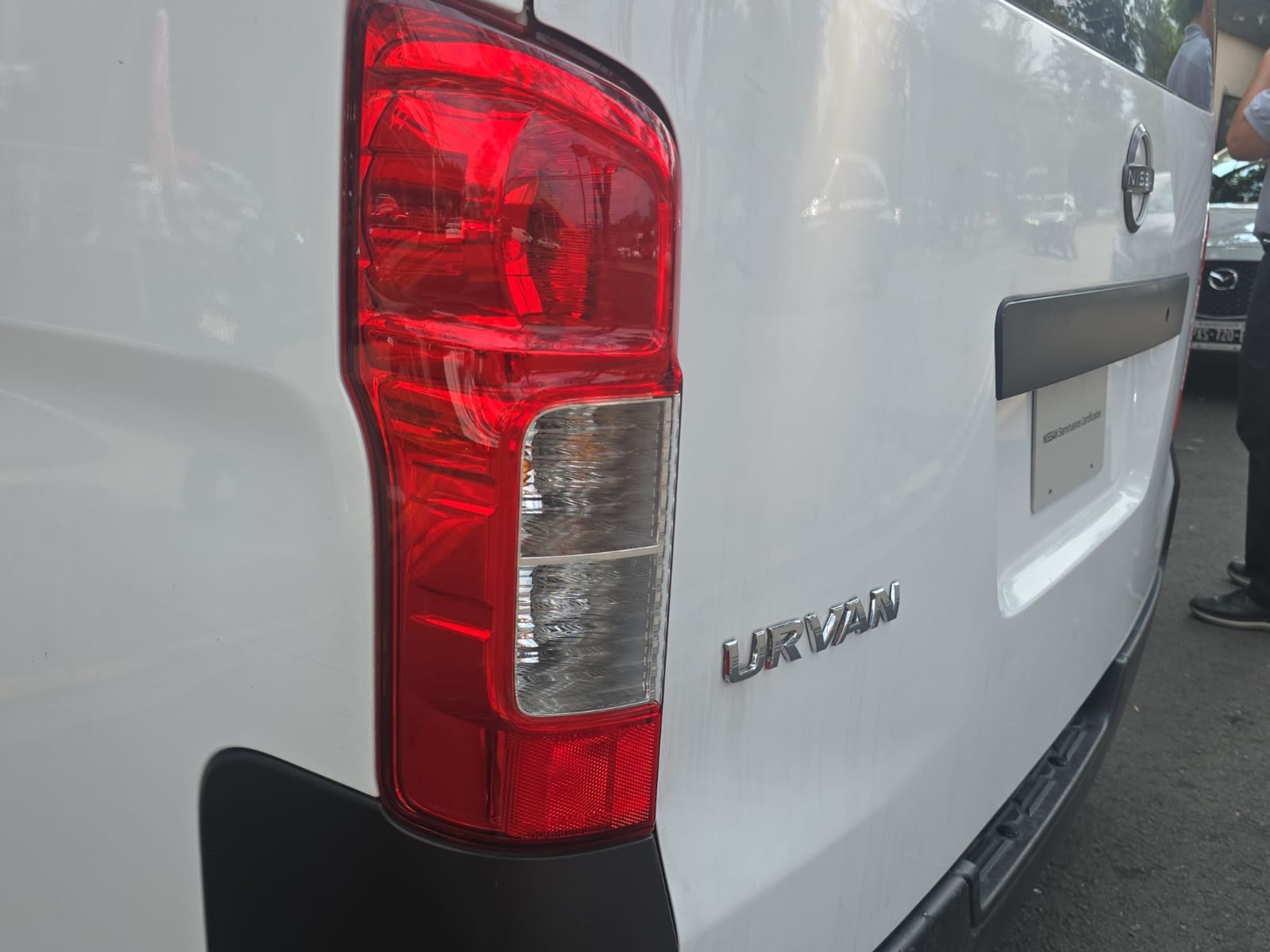 2024 Nissan Urvan 2.5 Panel Amplia AA Mt