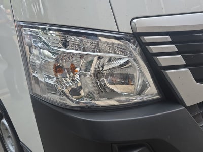 2024 Nissan Urvan 2.5 Panel Amplia AA Mt