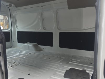 2024 Nissan Urvan 2.5 Panel Amplia AA Mt