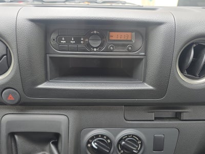 2024 Nissan Urvan 2.5 Panel Amplia AA Mt