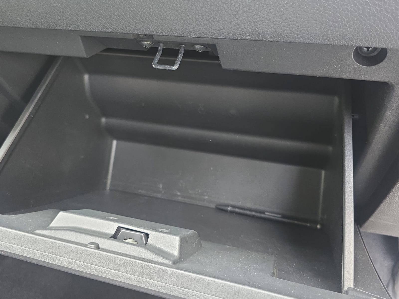 2024 Nissan Urvan 2.5 Panel Amplia AA Mt