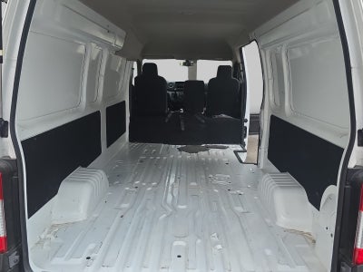 2024 Nissan Urvan 2.5 Panel Amplia AA Mt